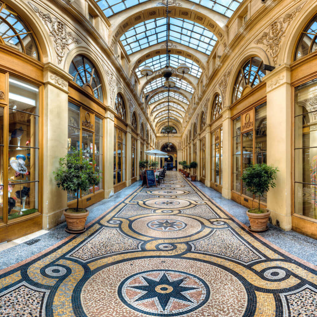 coverd passage vivienne gallery in paris