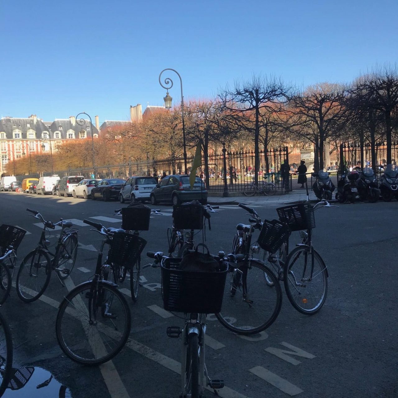 Bikes place des Vosges
