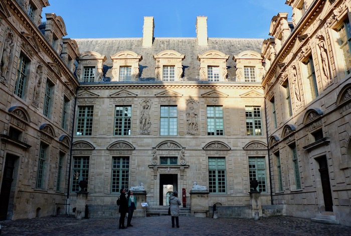 marais distric hotel de sully